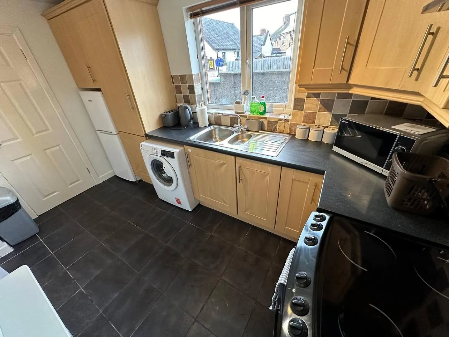 2Br Stylish Ormeau Road House Villa Belfast